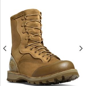 DANNER- USMC TAN RAT MOJAVE STEEL TOE SIZE 8 W 6 M